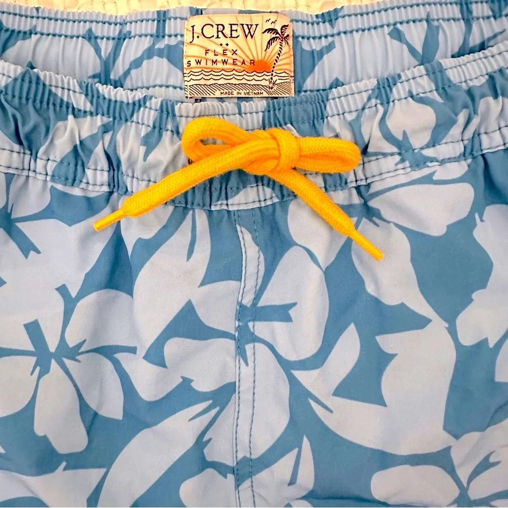 J. Crew Men's Printed Swim Trunk in Blue Size M